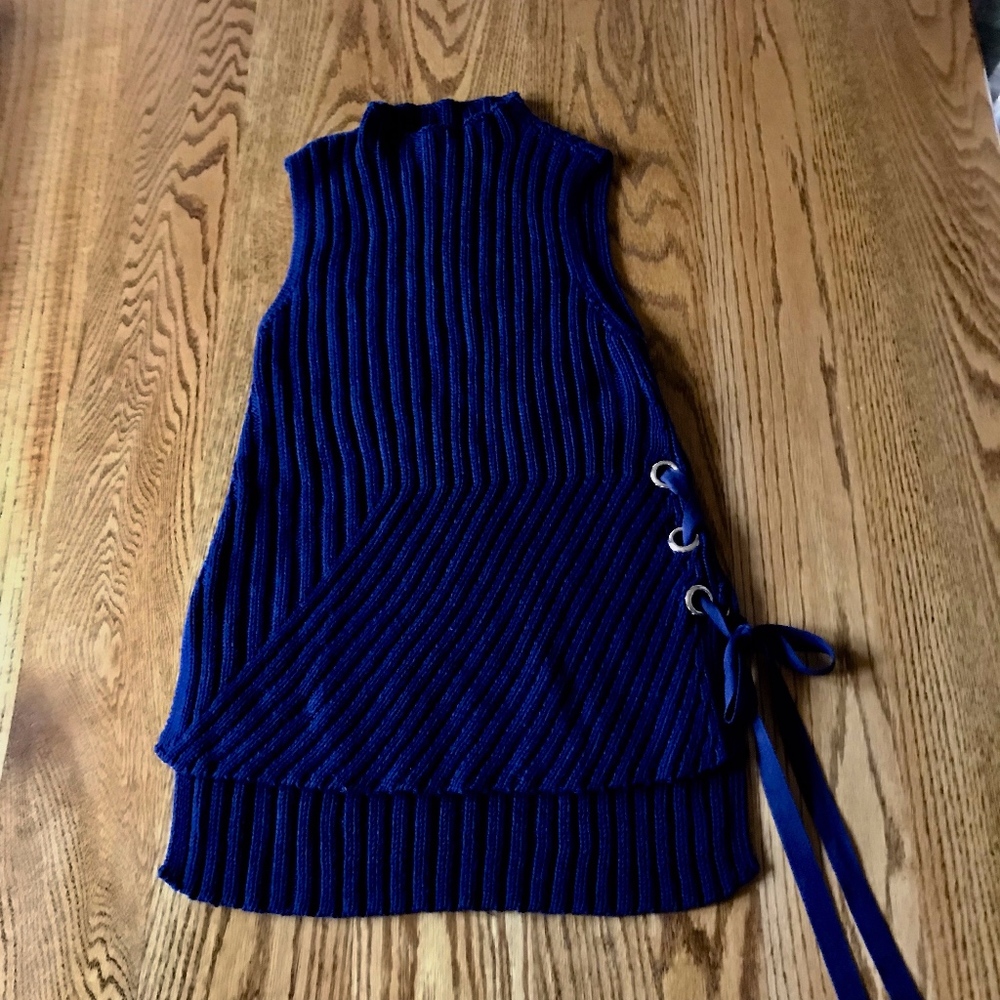Navy, side tie vest, M
